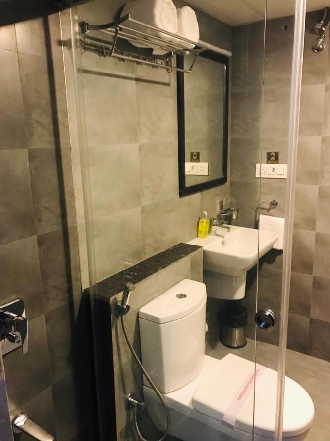 Banzai Rooms Nashik Luaran gambar